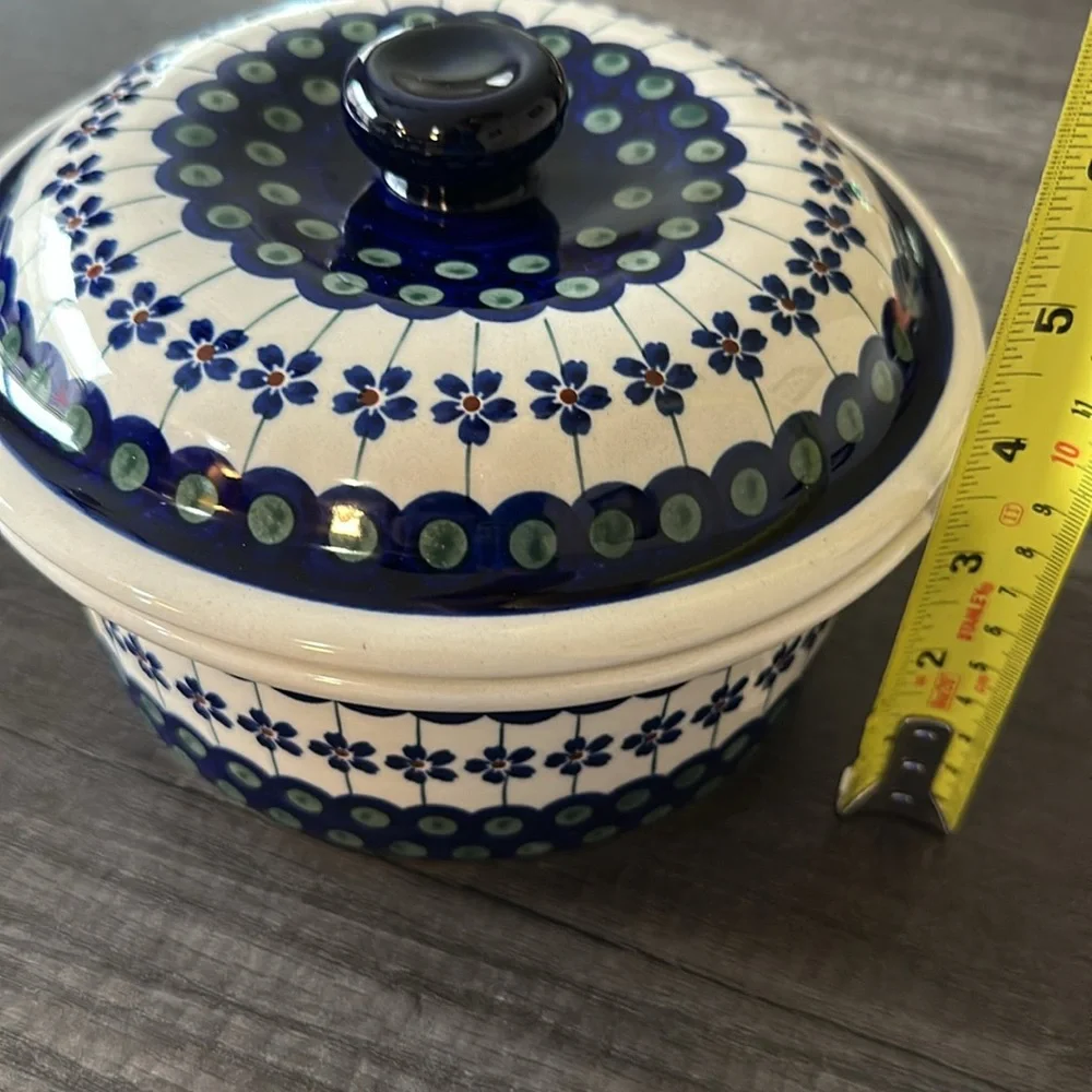 Boleslawiec Polish Pottery blue rose casserole with lid